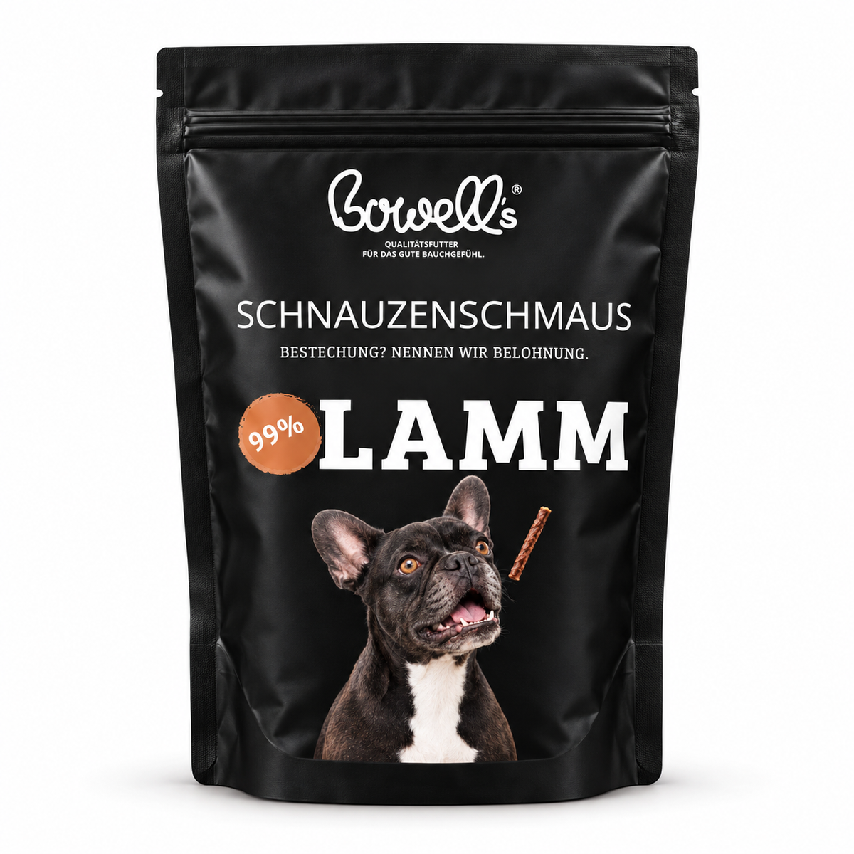 Hund liegt auf Backmatte
